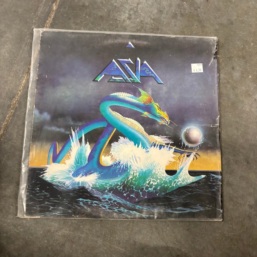 Asia Self-Titled Vinyl LP 1982 Geffen Records GHS 2008 Heat of the Moment Rock